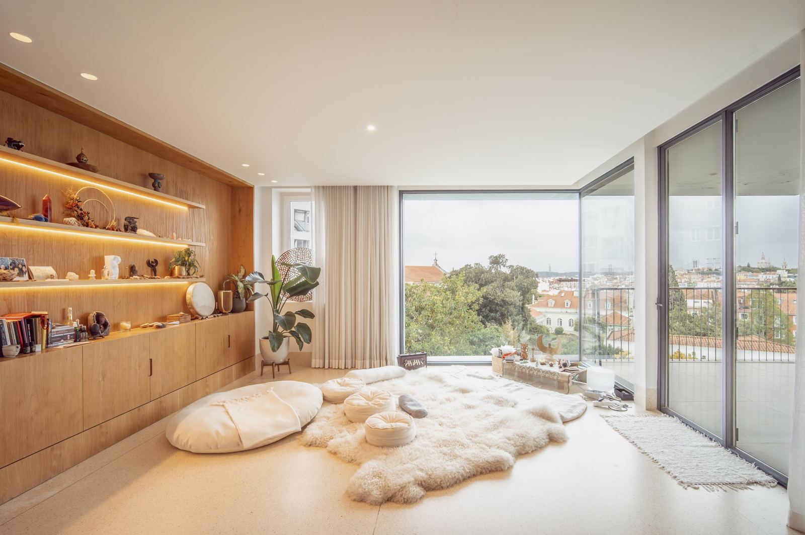 Luxury Apartment in the Heart of Lisbon — 5