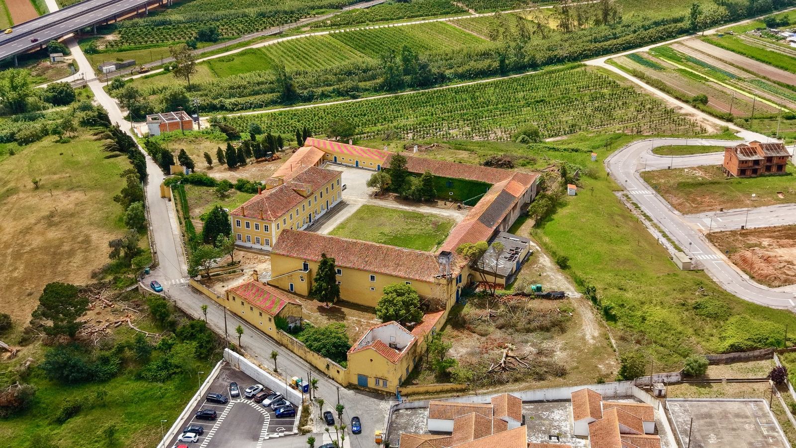 13th-century Manor House Estate — 2