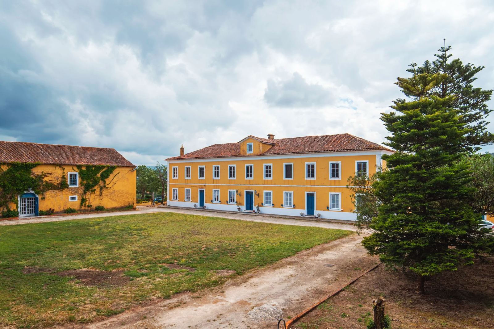 13th-century Manor House Estate — 7